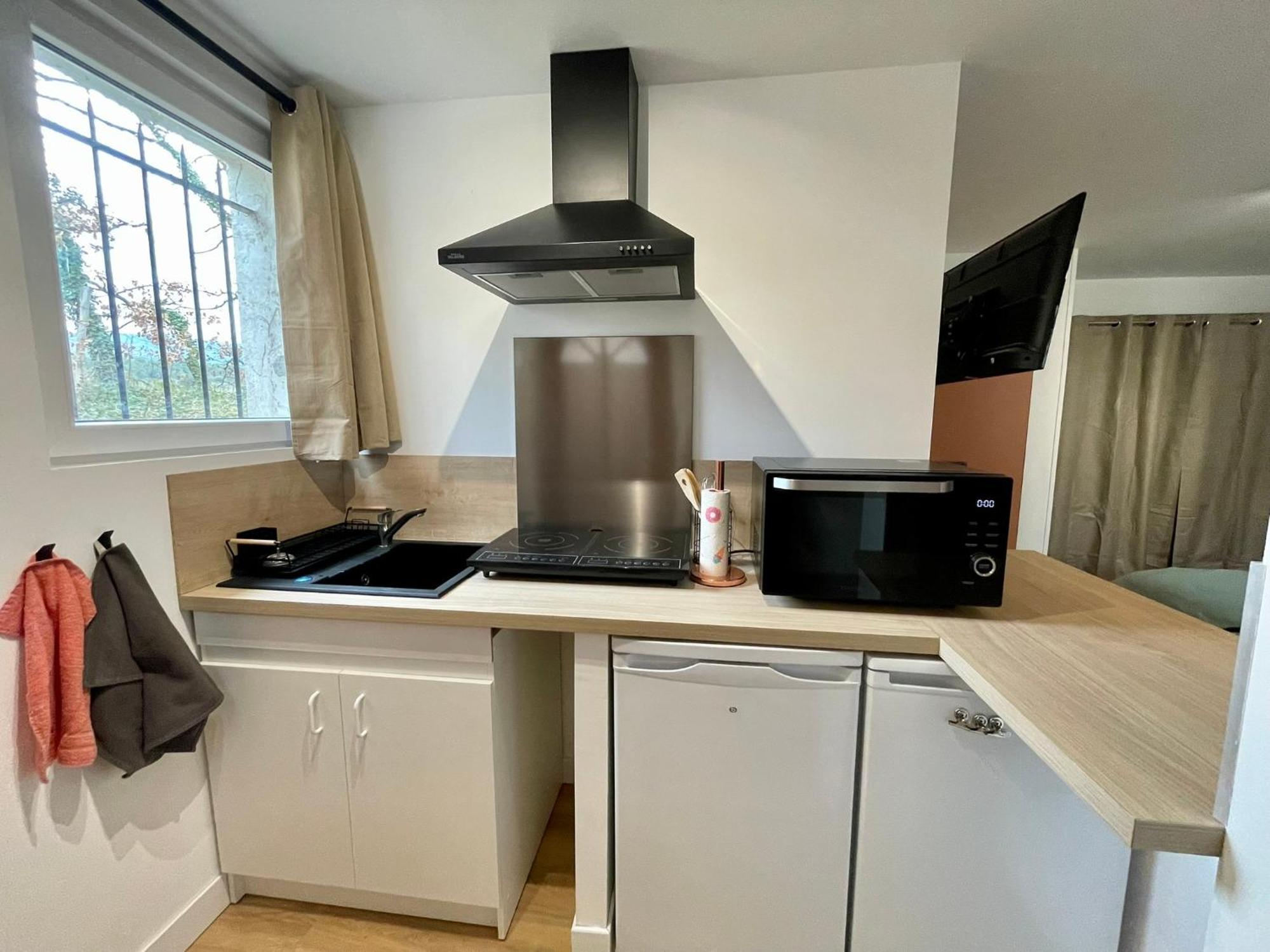 Appartement A La Campagne LʼIsle-sur-la-Sorgue Extérieur photo