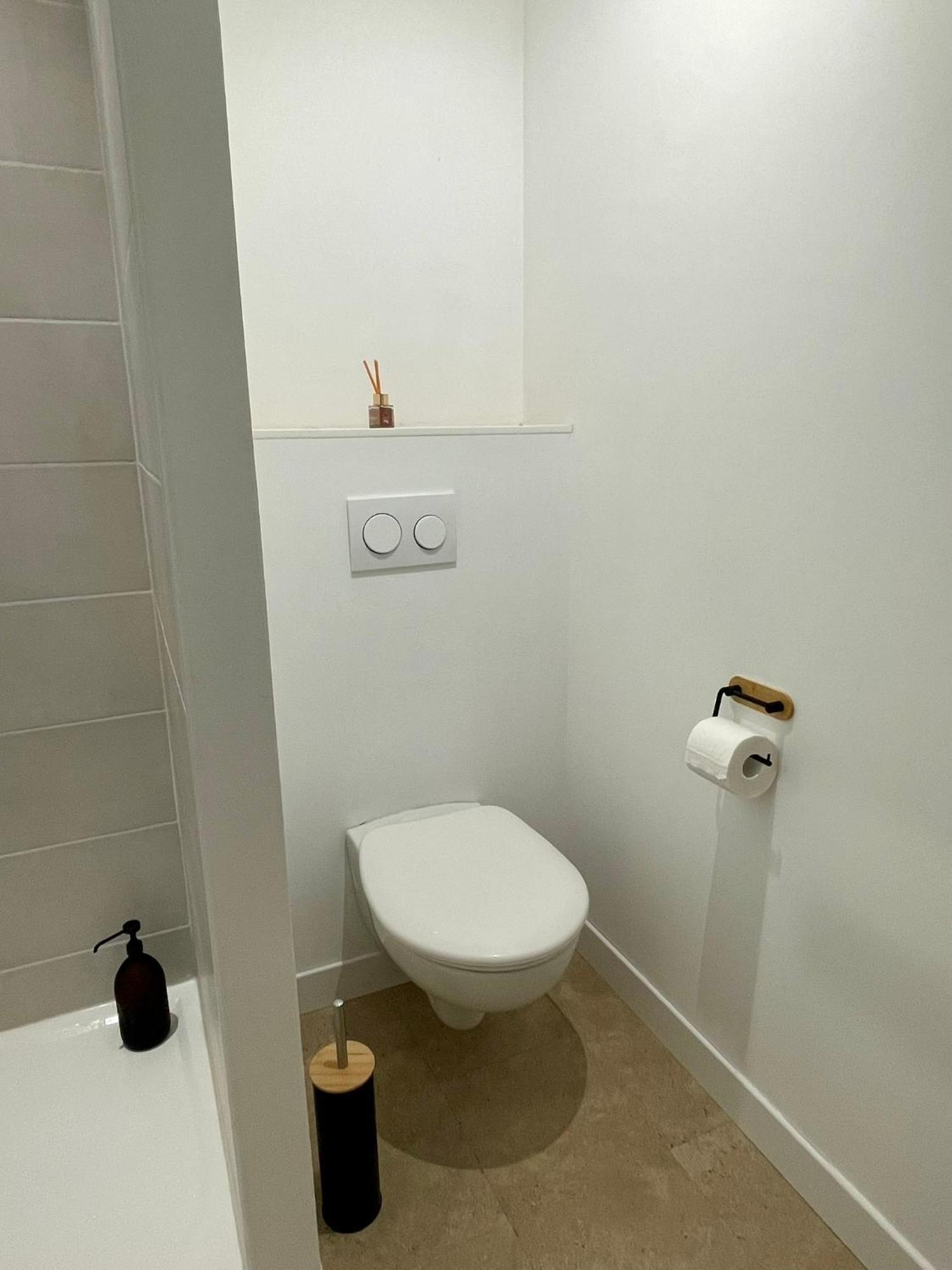 Appartement A La Campagne LʼIsle-sur-la-Sorgue Extérieur photo